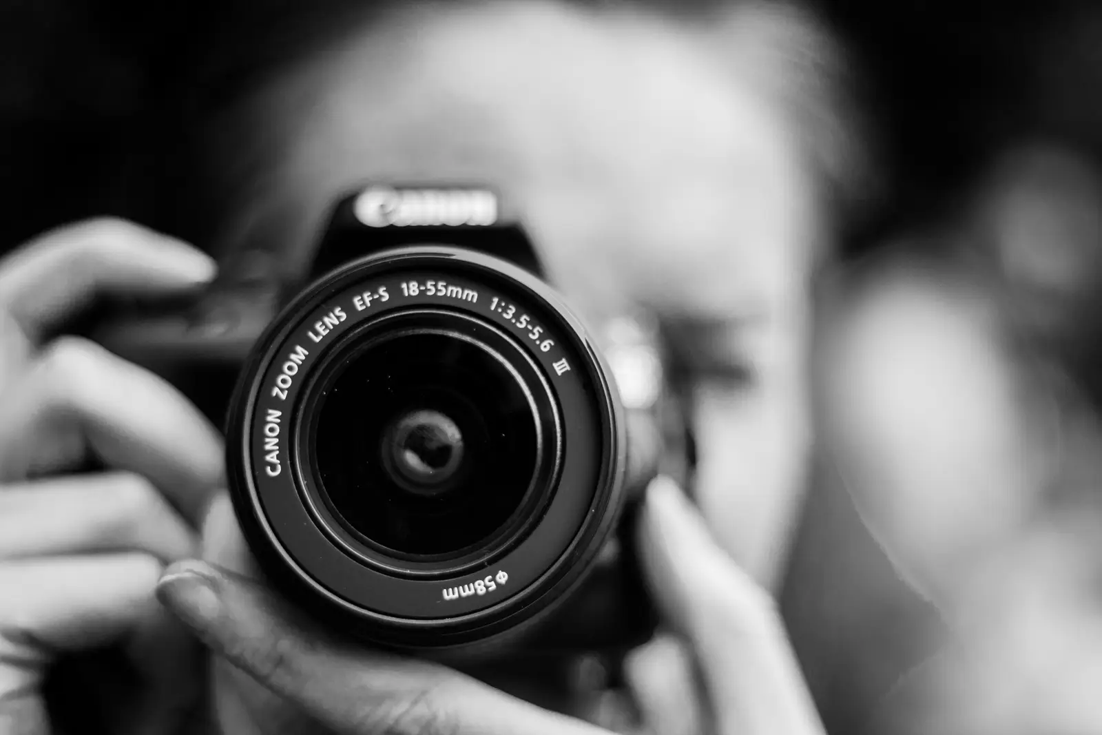 Combien de photos de mariage prévoir pour un souvenir parfait ?